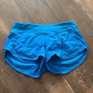 Lululemon Speed Up Shorts blue 2.5 inch size 4